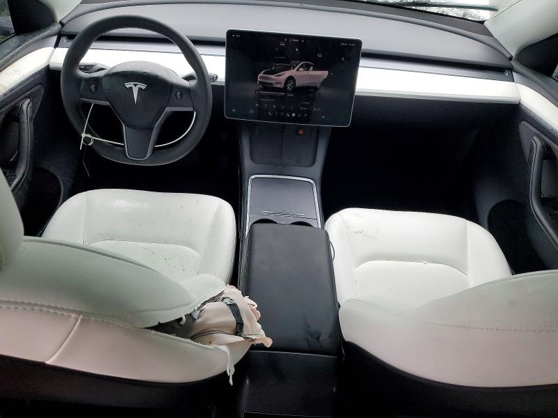 Снимка 8 от търг – 2023 TESLA MODEL Y с VIN 7SAYGDEE5PA100326