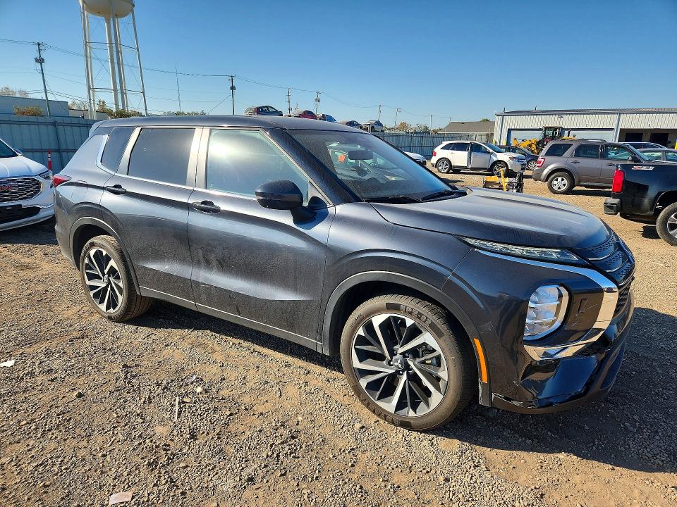 Снимка 4 от търг – 2024 MITSUBISHI OUTLANDER с VIN JA4J4VA86RZ081261