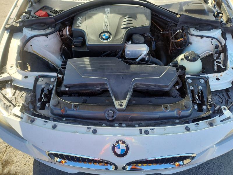 Photo 11 from auction – 2012 BMW 328 with VIN WBA3A5C54CF342547