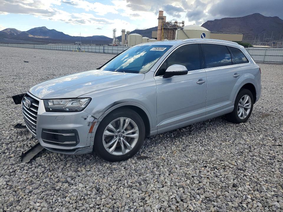 AUDI Q7 2018 с VIN WA1LAAF75JD015473 - Снимка от търг