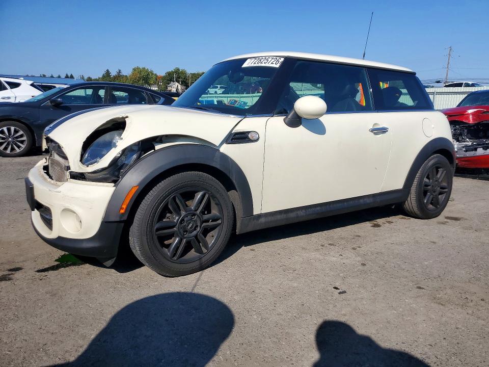 Снимка 1 от търг – 2013 MINI COOPER с VIN WMWSU3C55DT375292