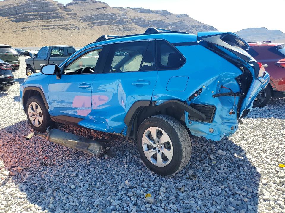 Photo 2 from auction – 2019 TOYOTA RAV4 with VIN JTMH1RFV5KJ010012