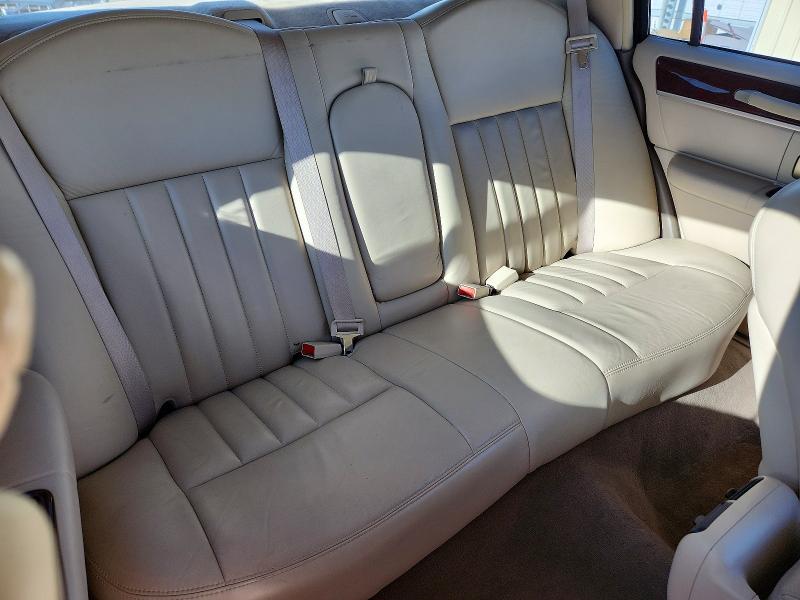 Снимка 10 от търг – 2005 LINCOLN TOWN CAR с VIN 1LNHM81W15Y624452