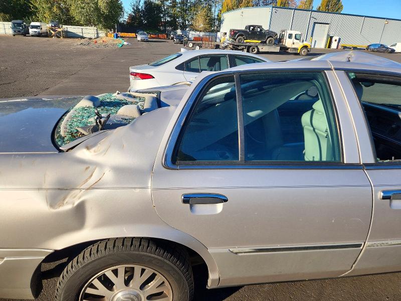 Снимка 10 от търг – 2004 MERCURY GRAND MARQUIS с VIN 2MEHM75WX4X691721
