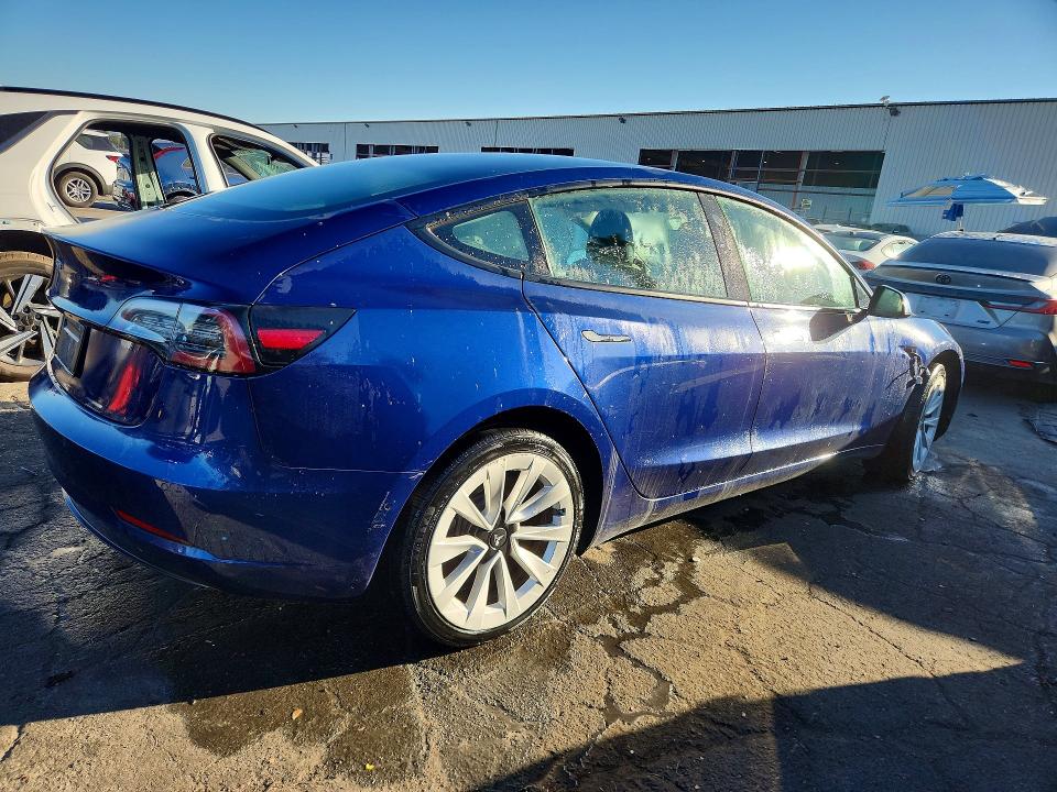Photo 3 from auction – 2022 TESLA MODEL 3 with VIN 5YJ3E1EA3NF371622