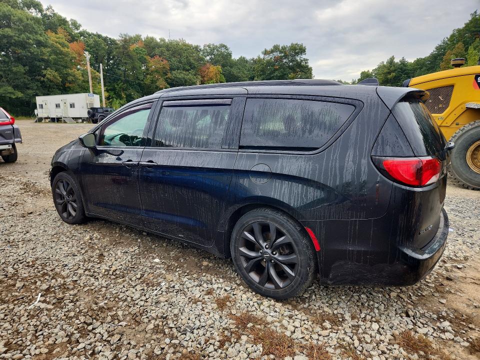 صورة رقم 2 من المزاد - 2018 CHRYSLER PACIFICA مع VIN 2C4RC1FG1JR204502