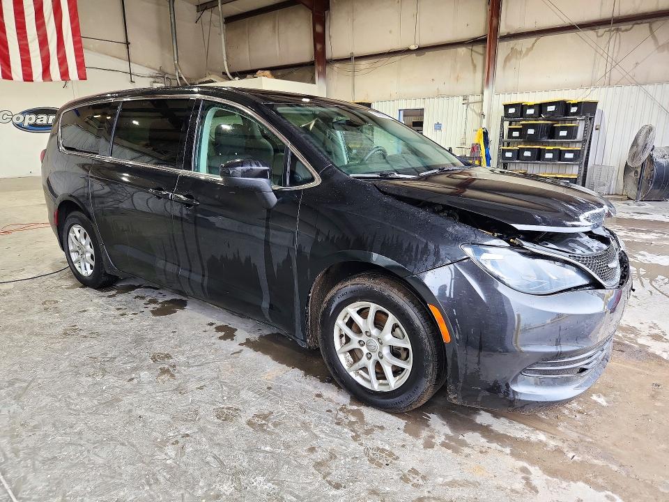 Снимка 4 от търг – 2017 CHRYSLER PACIFICA с VIN 2C4RC1DG8HR758925