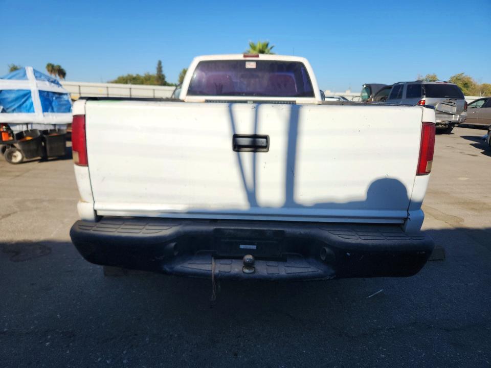 Снимка 6 от търг – 2000 CHEVROLET S TRUCK с VIN 1GCCS144XY8182118