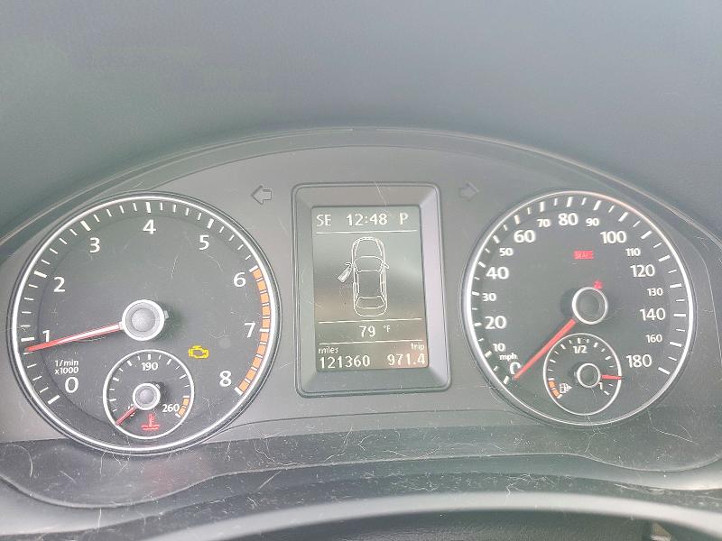 Фото 9 с аукциона – 2012 VOLKSWAGEN EOS с VIN WVWBW7AH2CV002585