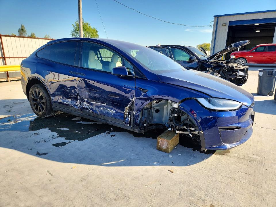 Photo 4 from auction – 2025 TESLA MODEL X with VIN 7SAXCBE51SF472284