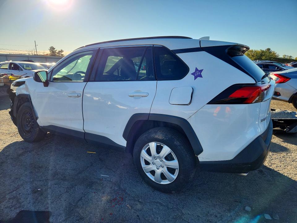 Снимка 2 от търг – 2019 TOYOTA RAV4 с VIN 2T3F1RFV3KC048865