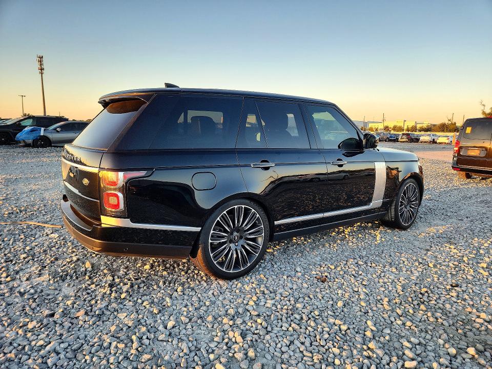 Снимка 3 от търг – 2018 LAND ROVER RANGE ROVER с VIN SALGV2RE0JA512095