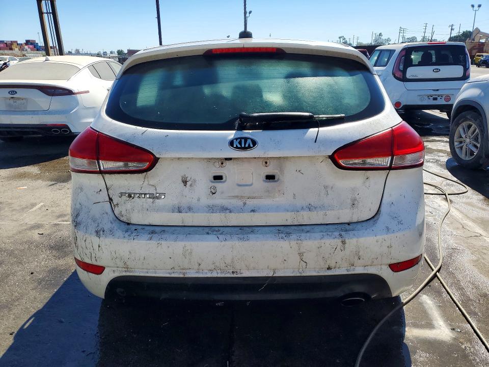 Zdjęcie 6 z aukcji – 2017 KIA FORTE5 z VIN KNAFK5A85H5690975