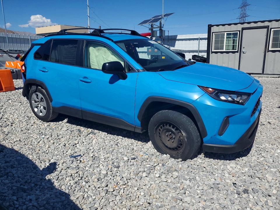 Photo 4 from auction – 2019 TOYOTA RAV4 with VIN JTMH1RFV5KJ010012