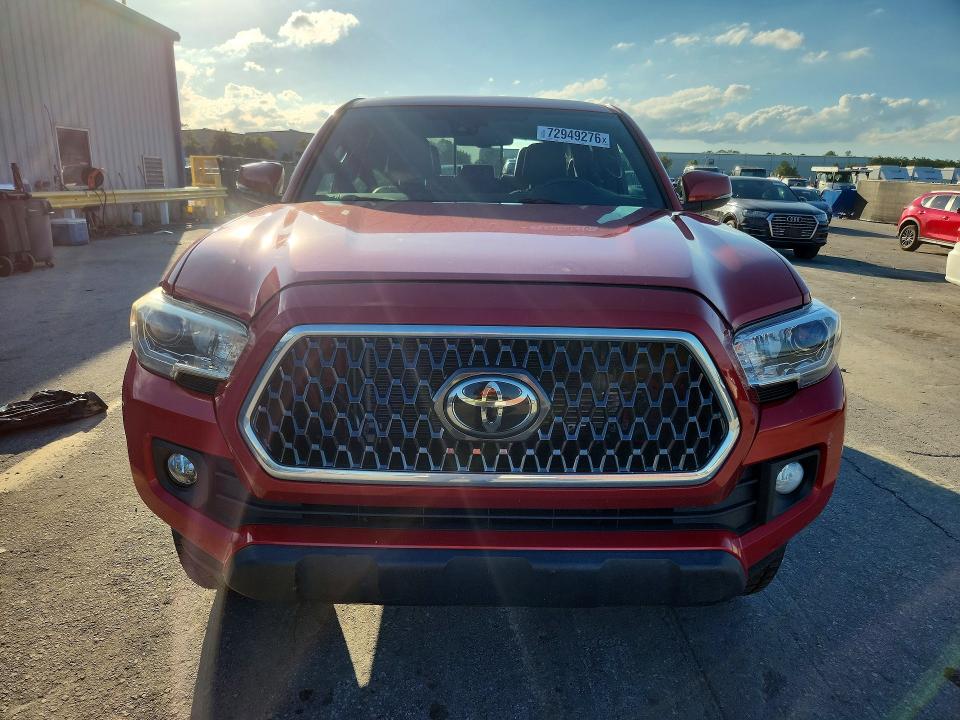 Снимка 5 от търг – 2018 TOYOTA TACOMA с VIN 3TMDZ5BN2JM049504