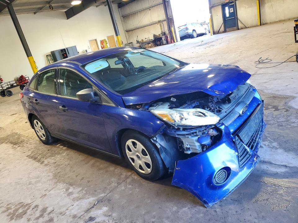 Foto 4 de la subasta – 2012 FORD FOCUS con VIN 1FAHP3E27CL472263