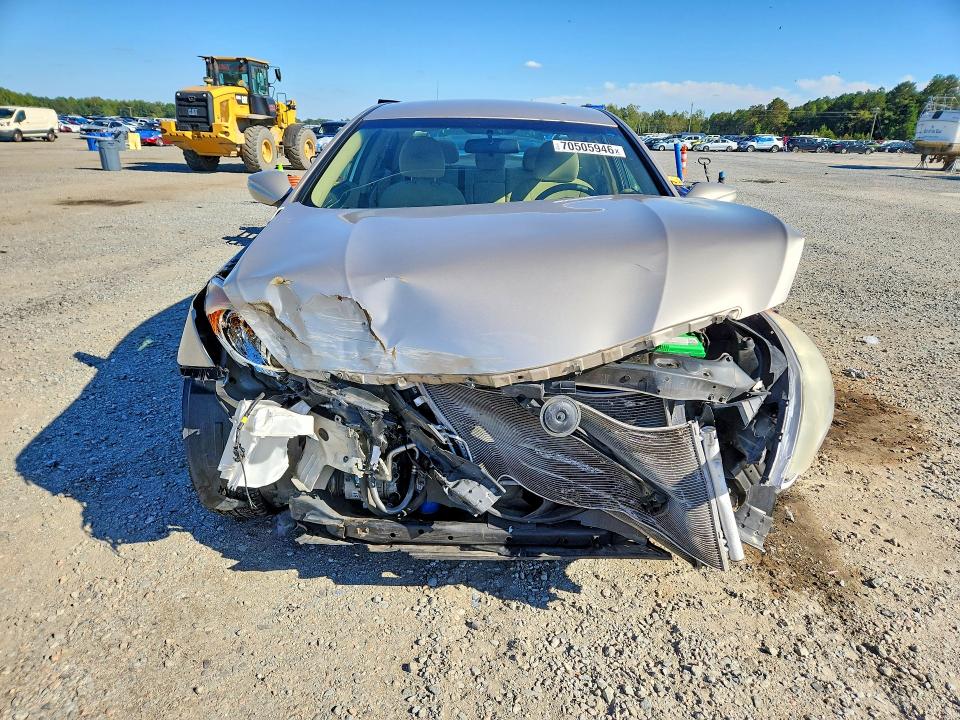 Снимка 5 от търг – 2011 HYUNDAI SONATA с VIN 5NPEB4ACXBH115212