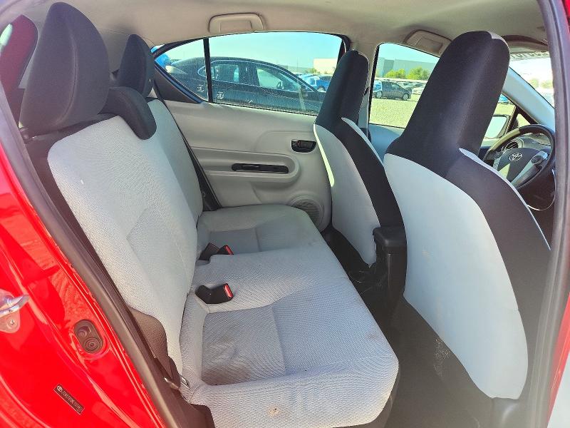 Photo 10 from auction – 2014 TOYOTA PRIUS C with VIN JTDKDTB38E1074810
