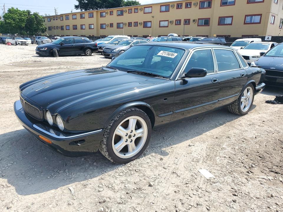 صورة رقم 1 من المزاد - 2002 JAGUAR XJ مع VIN SAJDA12C52LF42857