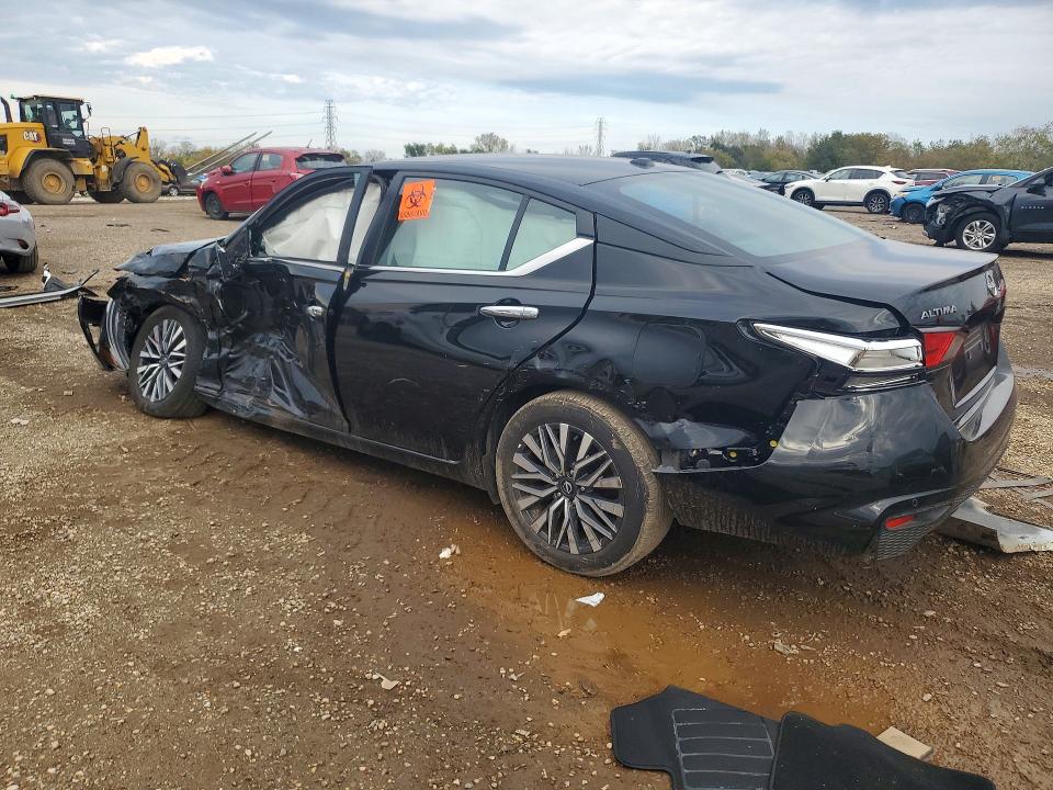 Photo 2 from auction – 2025 NISSAN ALTIMA with VIN 1N4BL4DV2SN370309