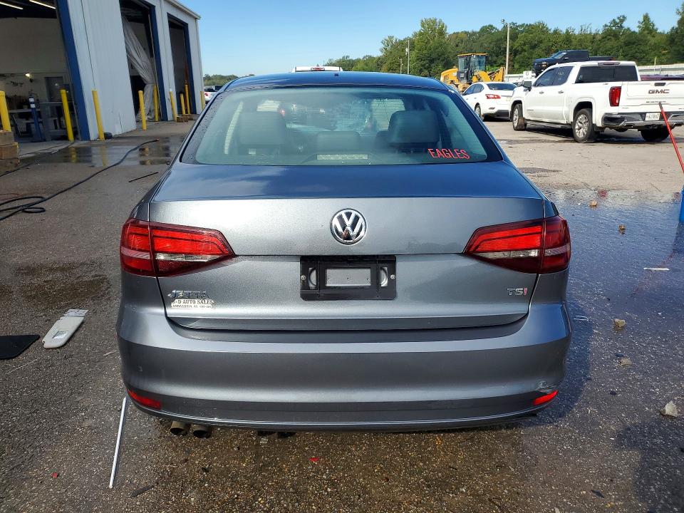 Снимка 6 от търг – 2018 VOLKSWAGEN JETTA с VIN 3VWDB7AJ1JM205284