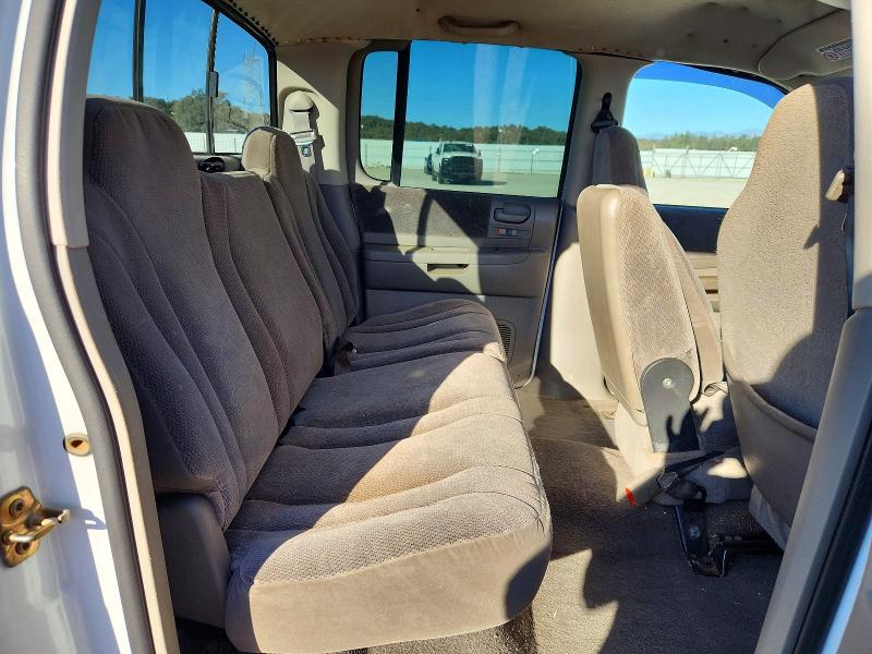 Photo 10 from auction – 2002 DODGE DAKOTA with VIN 1B7HG48N22S684675
