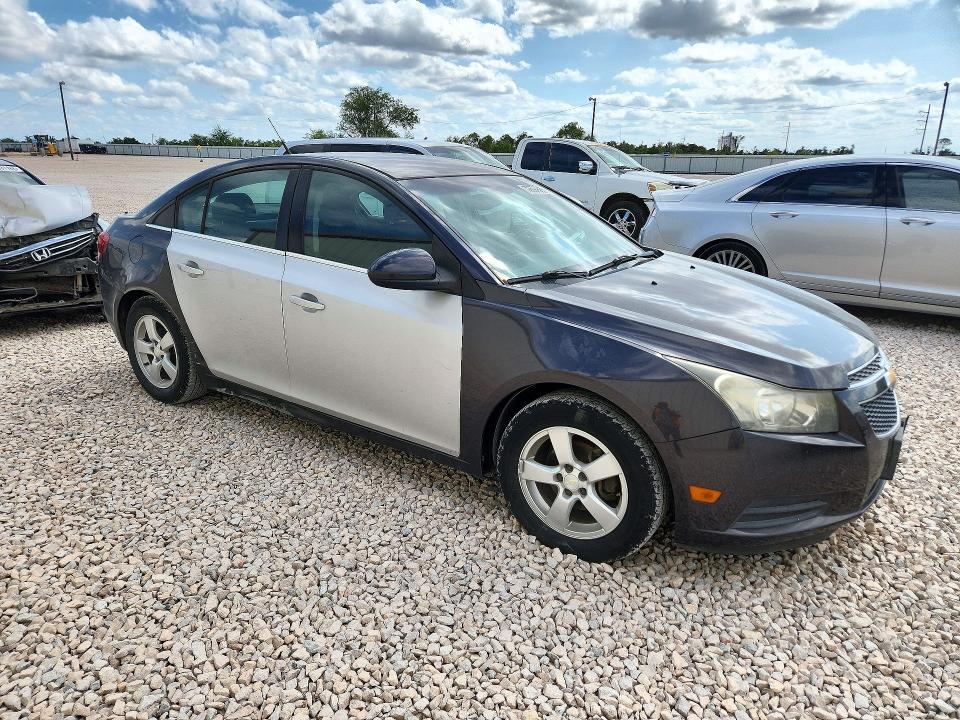 Снимка 4 от търг – 2014 CHEVROLET CRUZE с VIN 1G1PC5SBXE7462669