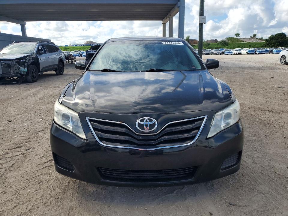 Снимка 5 от търг – 2011 TOYOTA CAMRY с VIN 4T1BF3EK6BU762288