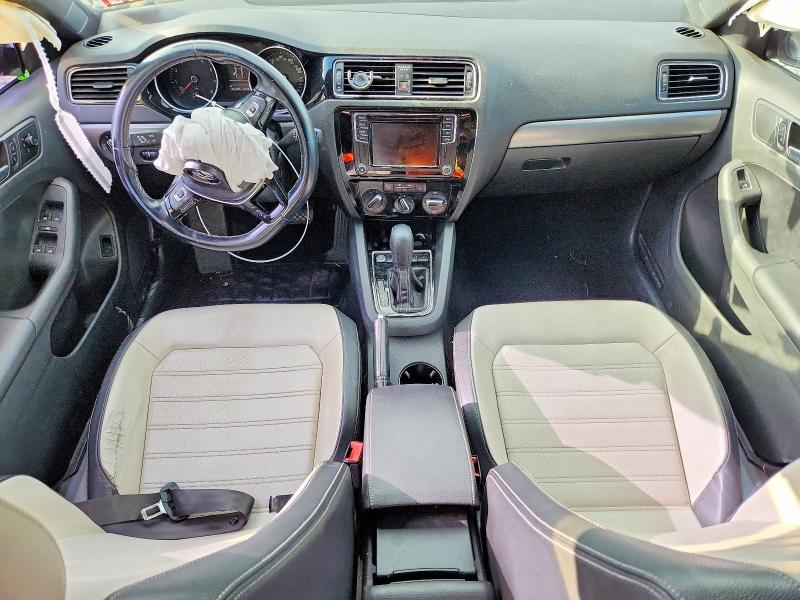 Снимка 8 от търг – 2017 VOLKSWAGEN JETTA с VIN 3VWD17AJ3HM306811