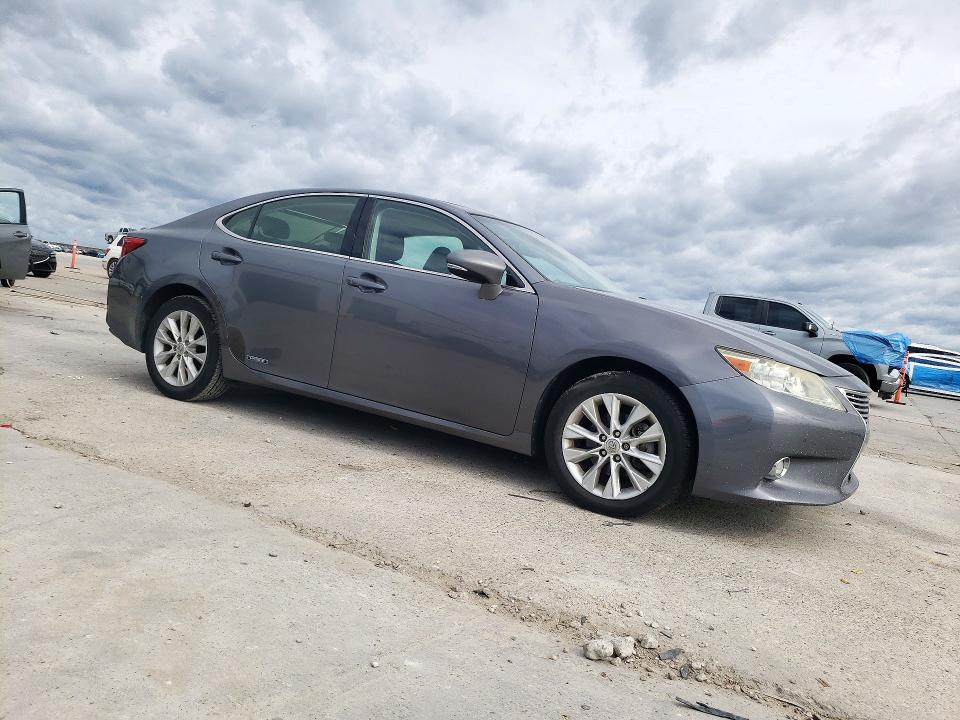 Zdjęcie 4 z aukcji – 2014 LEXUS ES z VIN JTHBW1GG6E2043607