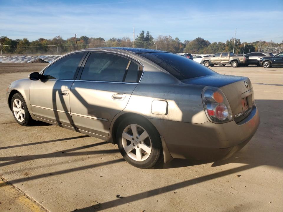 Photo 2 from auction – 2002 NISSAN ALTIMA with VIN 1N4AL11D32C237169