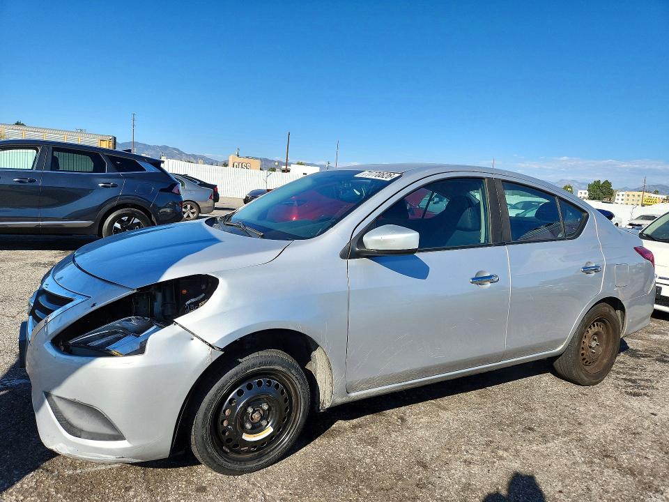 Photo 1 from auction – 2018 NISSAN VERSA with VIN 3N1CN7AP1JL881561