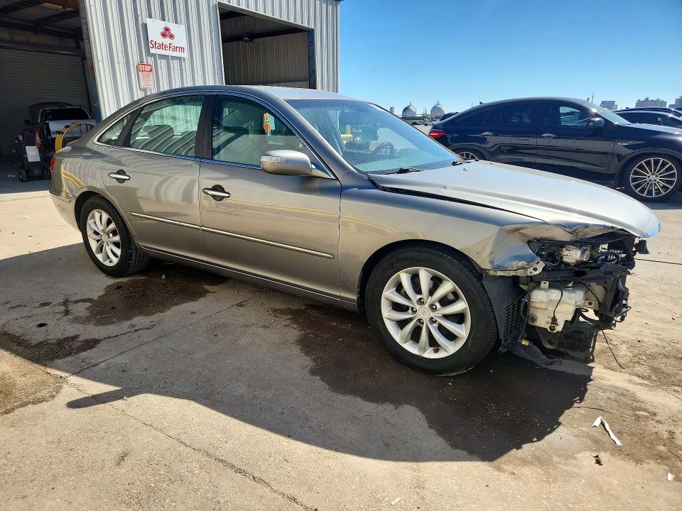 Снимка 4 от търг – 2008 HYUNDAI AZERA с VIN KMHFC46F58A332148