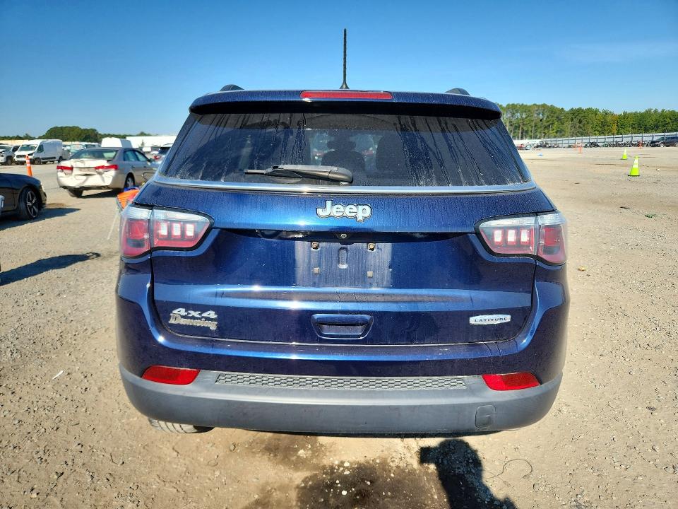 Foto 6 de la subasta – 2018 JEEP COMPASS con VIN 3C4NJDBB7JT423333