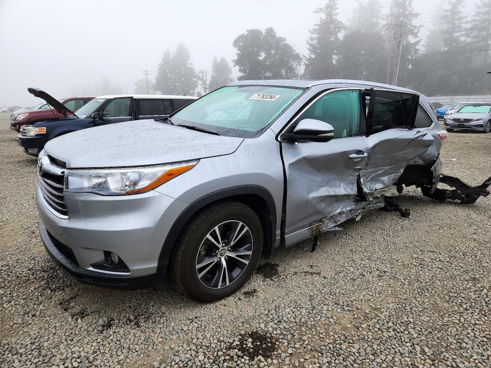 TOYOTA HIGHLANDER 2016 с VIN 5TDJKRFH4GS273126 - Снимка от търг