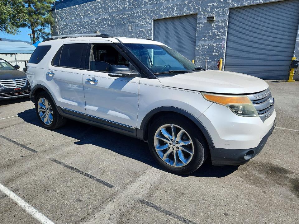 Photo 4 from auction – 2013 FORD EXPLORER with VIN 1FM5K7D82DGC37879