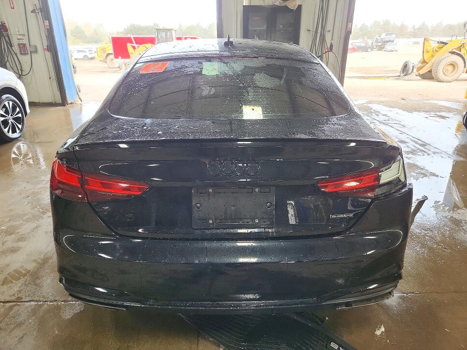 Снимка 6 от търг – 2024 AUDI A5 с VIN WAUFACF59RA086621