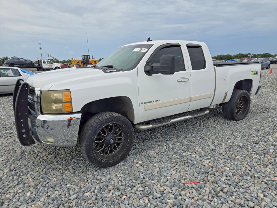 Photo 1 from auction – 2007 CHEVROLET SILVERADO with VIN 1GCHK29677E521312