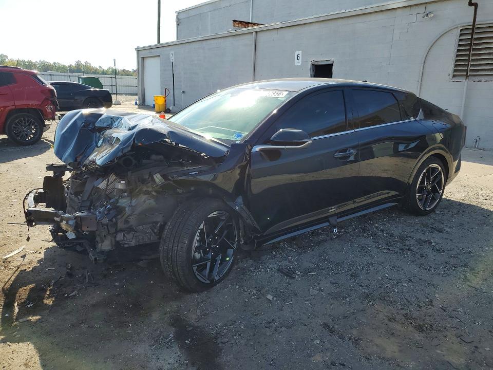 KIA K4 2025 with VIN 3KPFW4DE9SE049701 - Photo from auction