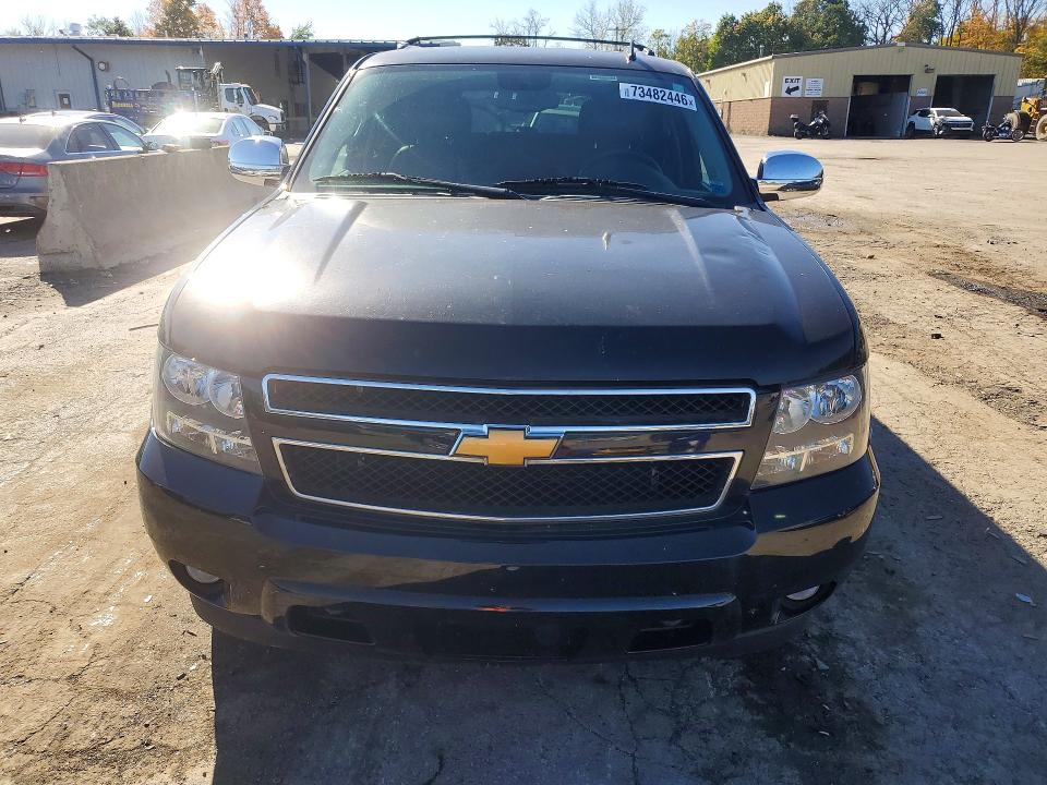 Снимка 5 от търг – 2013 CHEVROLET SUBURBAN с VIN 1GNSKJE70DR123451