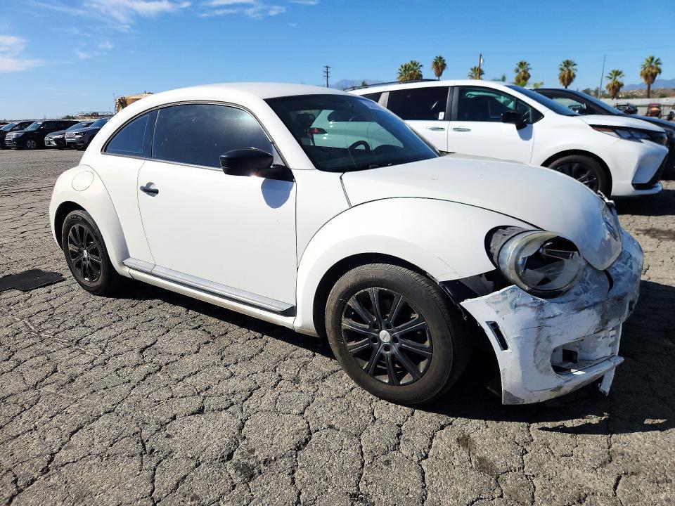 Photo 4 from auction – 2012 VOLKSWAGEN BEETLE with VIN 3VWFP7AT3CM645120