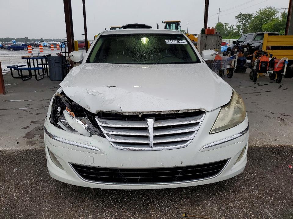 Photo 5 from auction – 2013 HYUNDAI GENESIS with VIN KMHGC4DD2DU237156