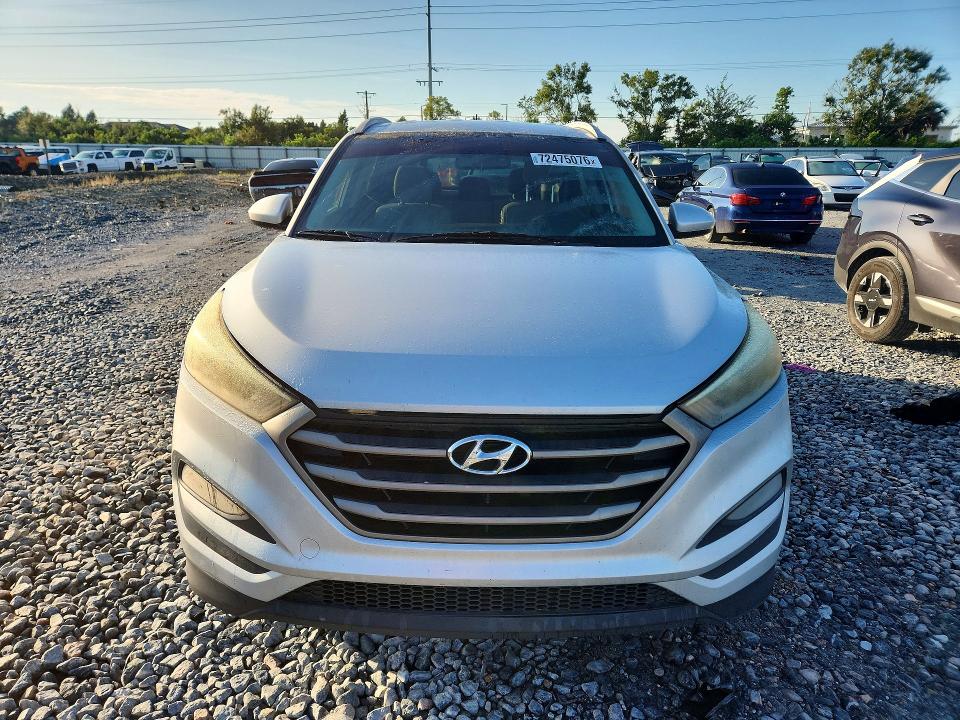 Photo 5 from auction – 2016 HYUNDAI TUCSON with VIN KM8J33A47GU116793