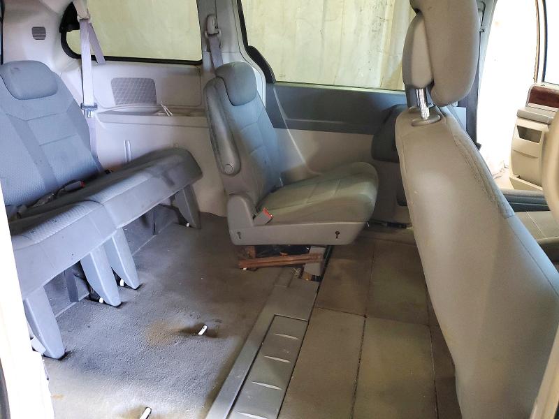 Снимка 11 от търг – 2010 CHRYSLER TOWN & COUNTRY с VIN 2A4RR5D12AR413293