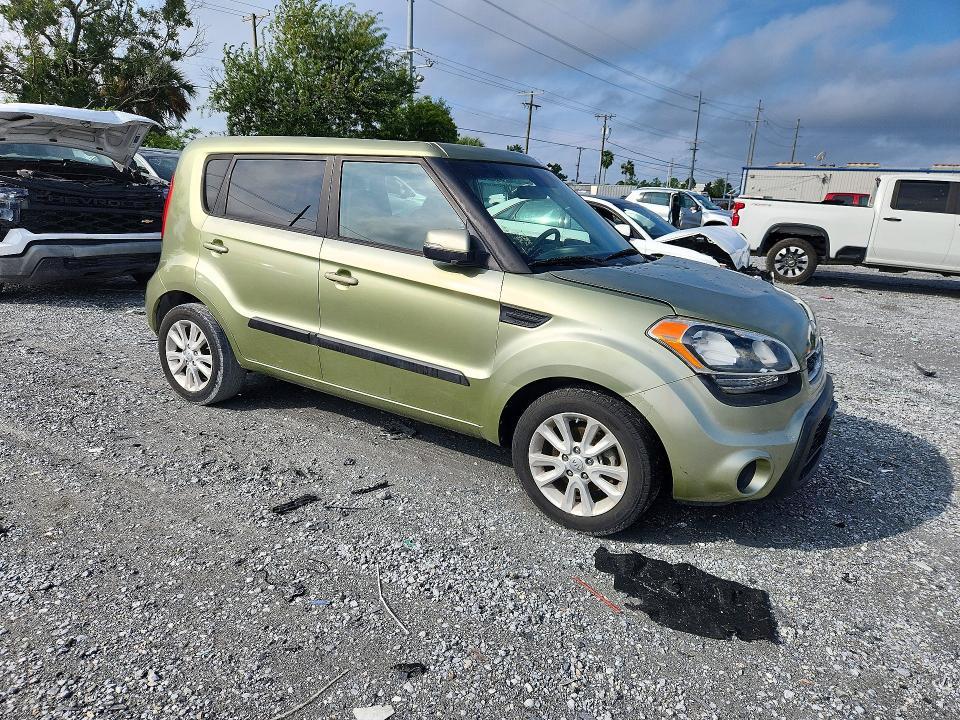 Foto 4 de la subasta – 2013 KIA SOUL con VIN KNDJT2A62D7598437