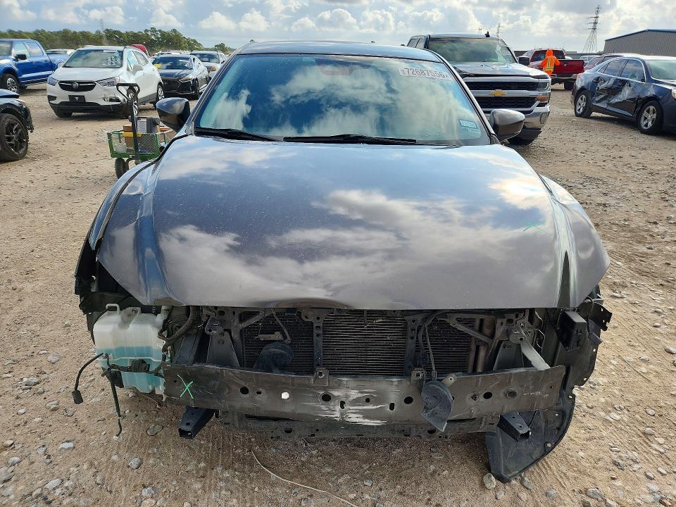 Снимка 5 от търг – 2017 MAZDA 6 с VIN JM1GL1V50H1101366
