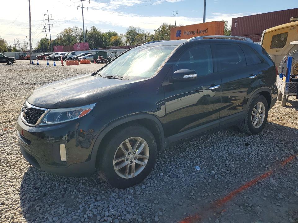 KIA SORENTO 2015 z numerem VIN 5XYKT3A69FG558968 - Zdjęcie z aukcji