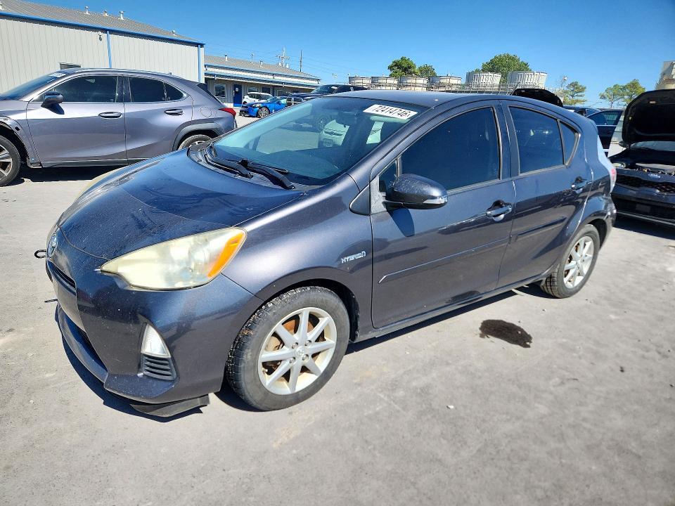 TOYOTA PRIUS C 2012 with VIN JTDKDTB33C1008016 - Photo from auction