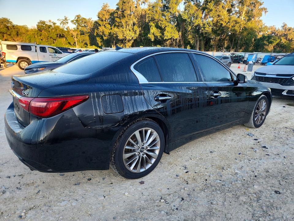 Снимка 3 от търг – 2019 INFINITI Q50 с VIN JN1EV7AP3KM511843