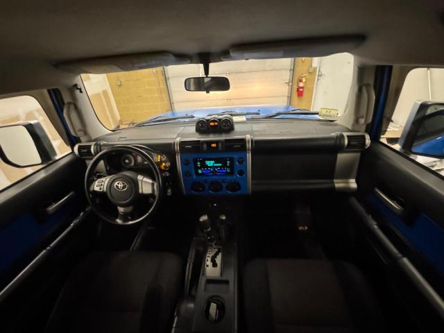 Снимка 9 от търг – 2007 TOYOTA FJ CRUISER с VIN JTEBU11F970046809